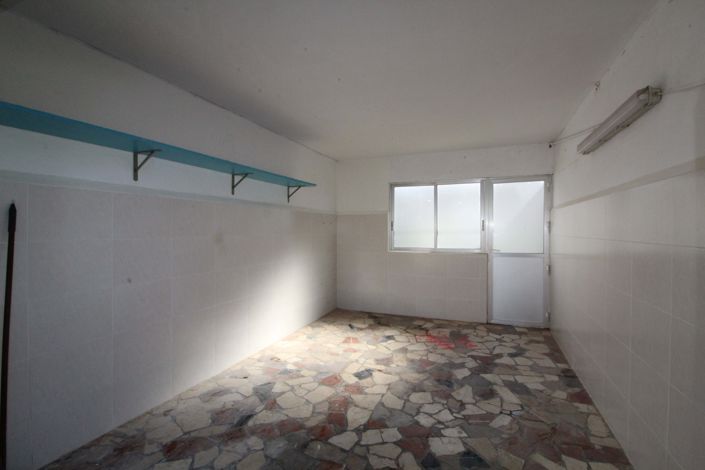 Image No.5-Bungalow for sale