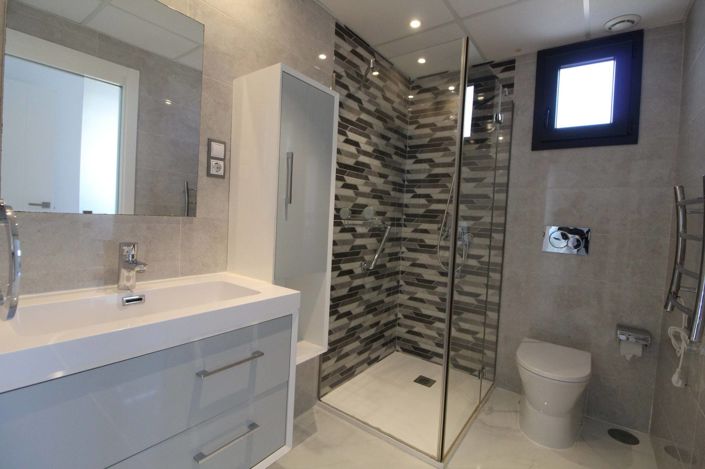 Image No.15-3 Bed Apartment for sale