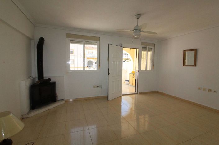 Image No.4-2 Bed Townhouse for sale