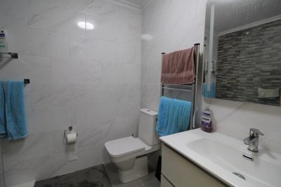 13649southeastfacinggroundfloorflat0805261119