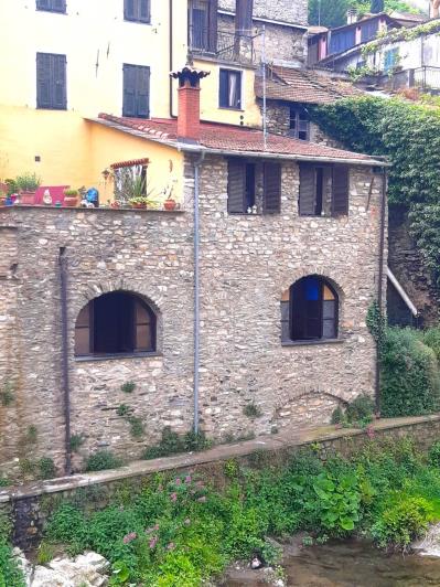 Image No.1-Maison de 2 chambres à vendre à Borgomaro
