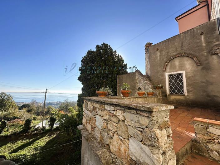 Image No.1-Chalet de 3 chambres à vendre à Pietra Ligure