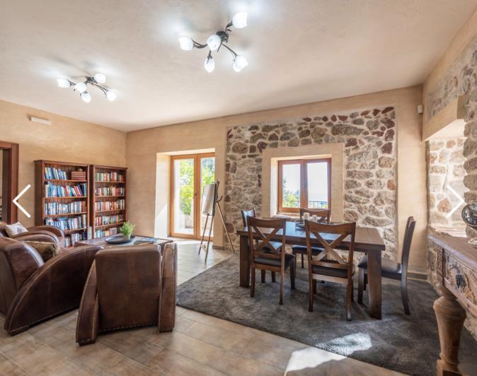 Image No.25-Villa / Détaché de 7 chambres à vendre à Budva