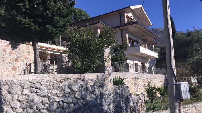 Image No.47-Villa / Détaché de 7 chambres à vendre à Budva