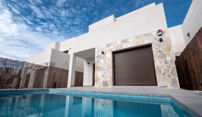 Image No.1-3 Bed Villa for sale