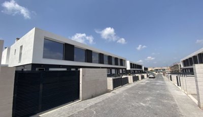 Spain Easy Moves Group S.L most sold property