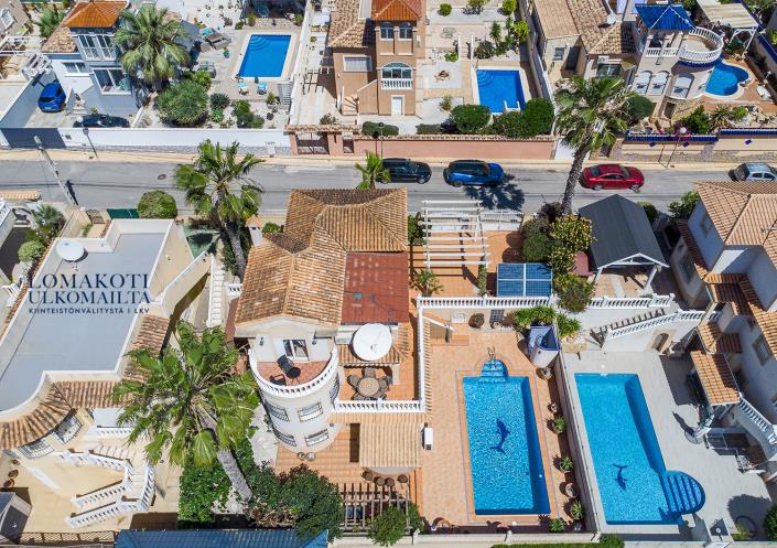 Image No.2-Maison / Villa de 5 chambres à vendre à San Miguel de Salinas