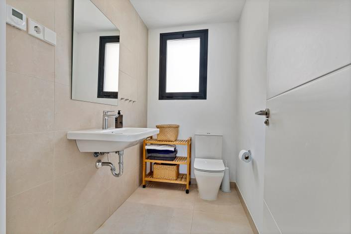 Image No.27-4 Bed Apartment for sale