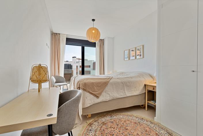 Image No.14-4 Bed Apartment for sale