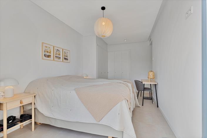 Image No.15-4 Bed Apartment for sale