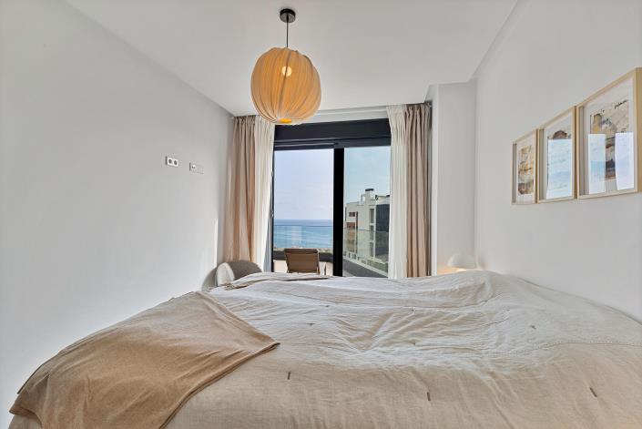 Image No.16-4 Bed Apartment for sale