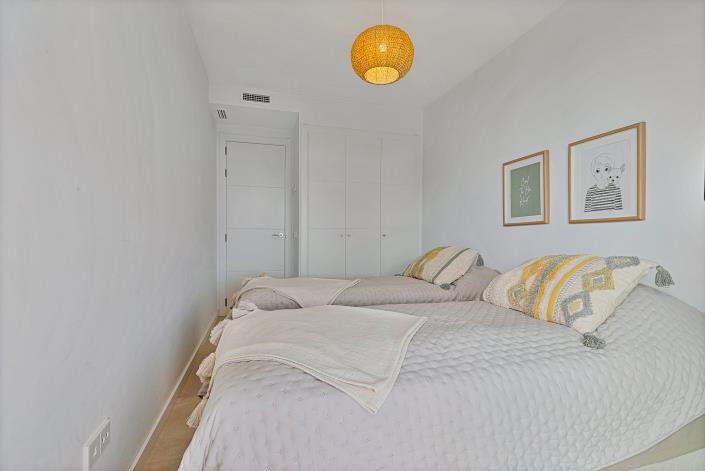 Image No.21-4 Bed Apartment for sale