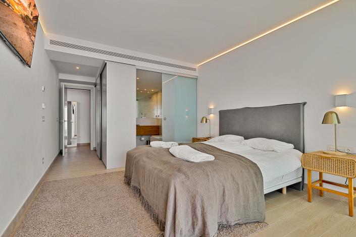 Image No.15-3 Bed Apartment for sale