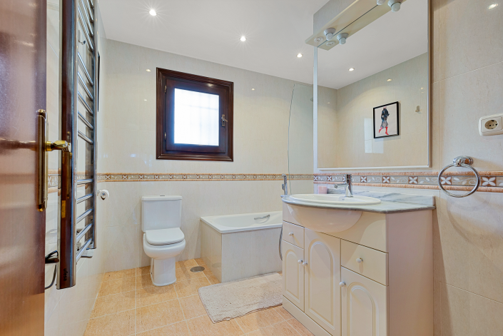 Image No.23-Maison de ville de 3 chambres à vendre à Mijas Golf