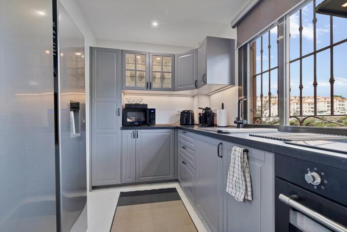 Image No.10-2 Bed Apartment for sale