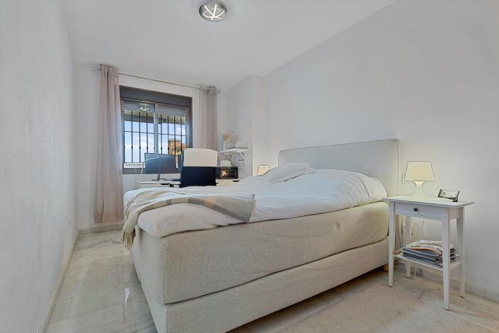 Image No.12-2 Bed Apartment for sale