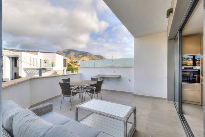 Image No.11-3 Bed Townhouse for sale