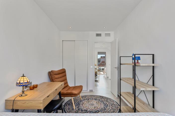 Image No.21-3 Bed Townhouse for sale