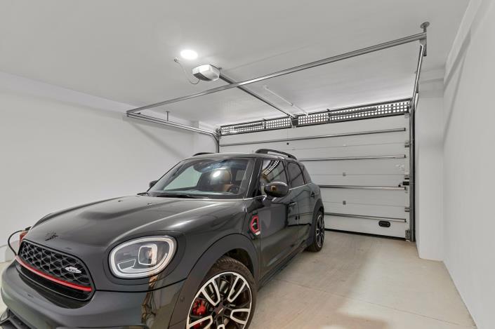 Image No.35-3 Bed Townhouse for sale