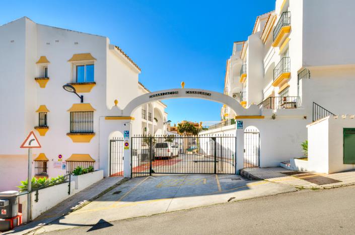 Image No.22-2 Bed Apartment for sale