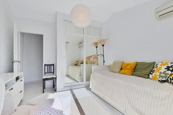 Image No.14-2 Bed Apartment for sale