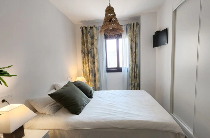 Image No.10-3 Bed Apartment for sale