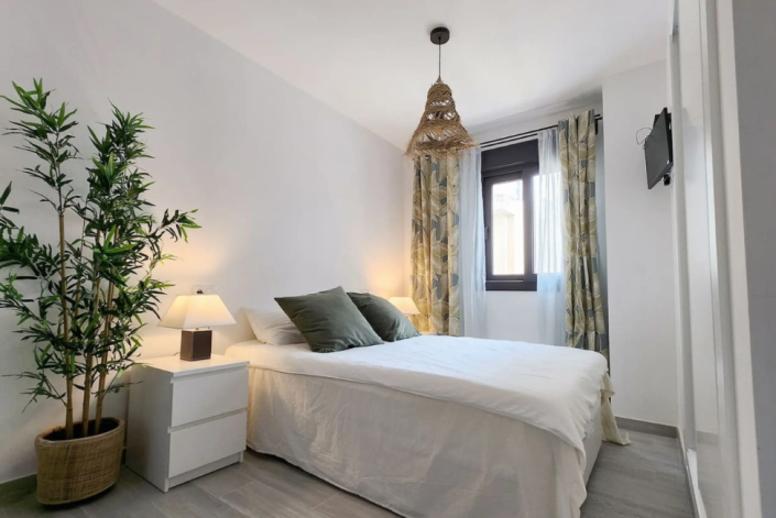 Image No.11-3 Bed Apartment for sale