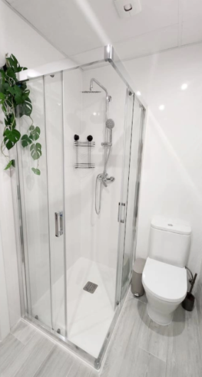 Image No.20-3 Bed Apartment for sale