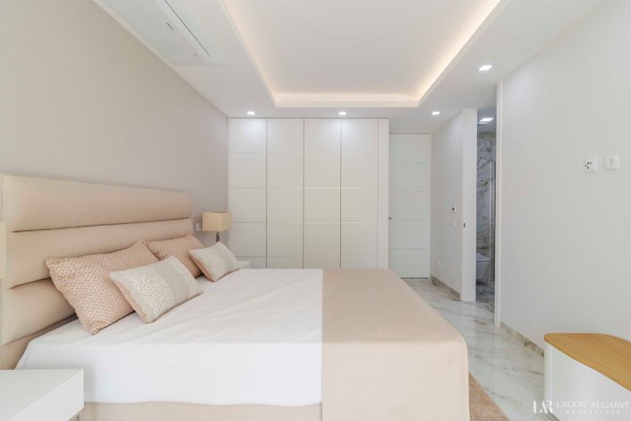 Image No.15-2 Bed Apartment for sale