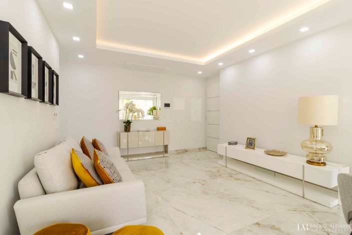 Image No.6-3 Bed Apartment for sale