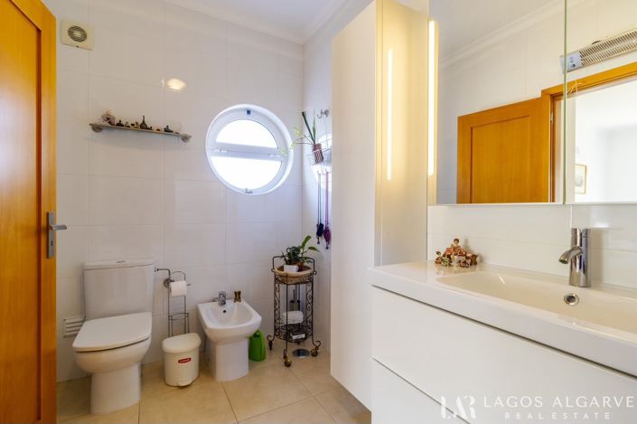 Image No.23-3 Bed Townhouse for sale