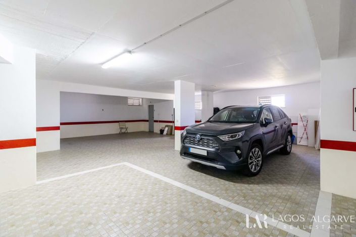 Image No.30-3 Bed Townhouse for sale