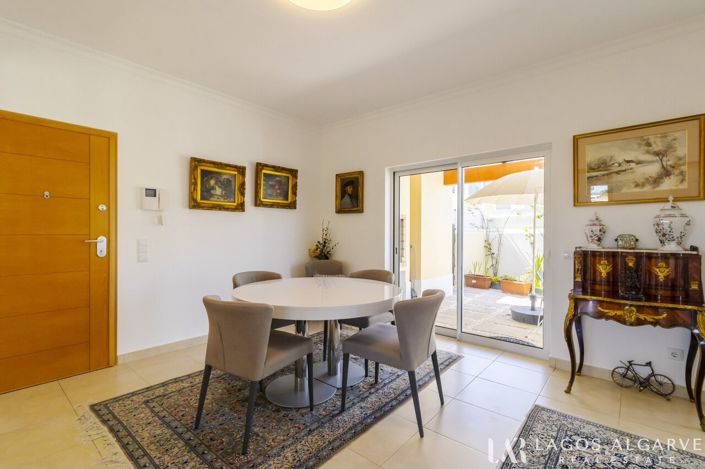 Image No.8-3 Bed Townhouse for sale