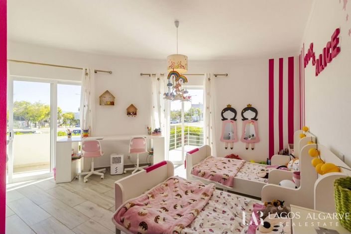 Image No.27-3 Bed Villa for sale