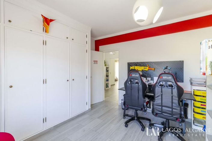 Image No.30-3 Bed Villa for sale