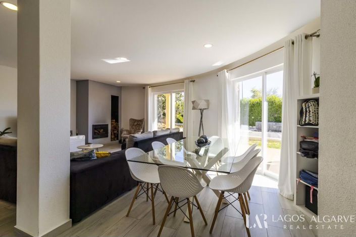 Image No.8-3 Bed Villa for sale