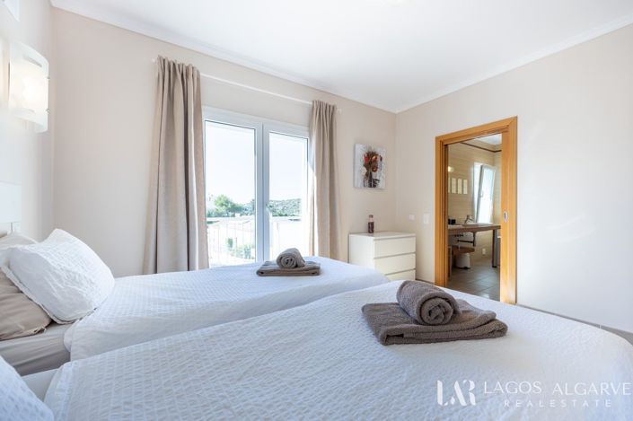 Image No.10-Villa de 4 chambres à vendre à Vila do Bispo