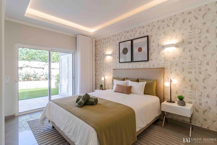 Image No.18-2 Bed Townhouse for sale