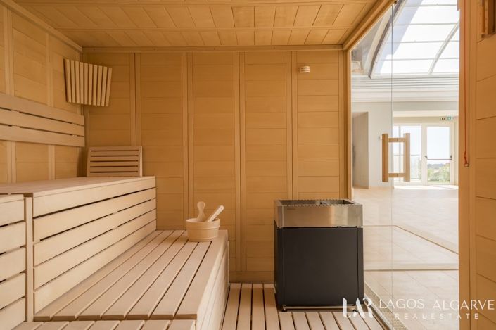 Image No.28-2 Bed Townhouse for sale