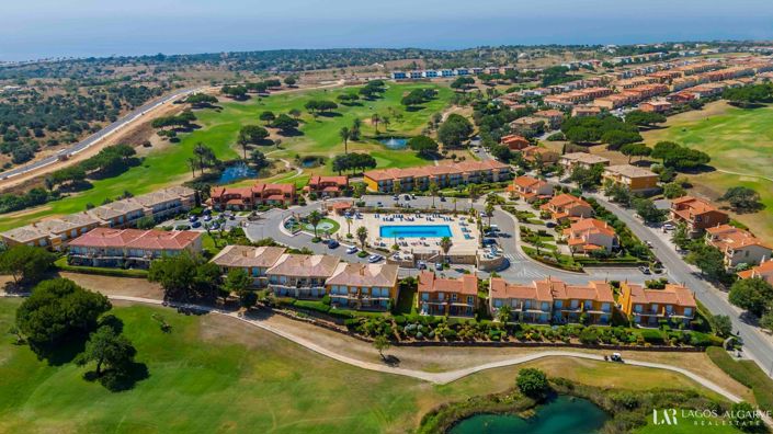 Image No.30-2 Bed Townhouse for sale