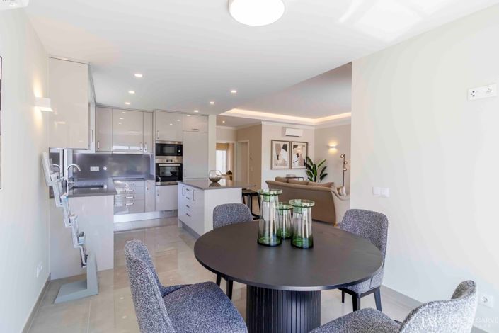 Image No.8-2 Bed Townhouse for sale