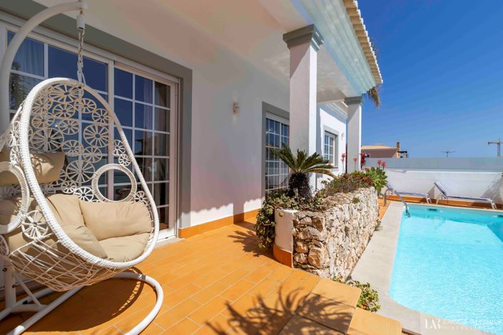 Image No.11-6 Bed Villa for sale