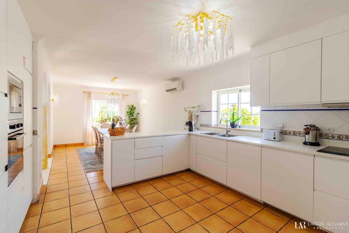 Image No.20-6 Bed Villa for sale