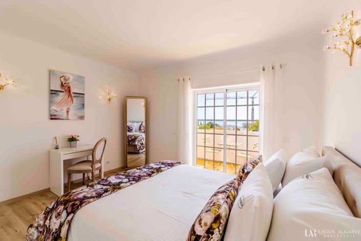 Image No.29-6 Bed Villa for sale