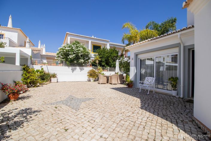 Image No.44-6 Bed Villa for sale