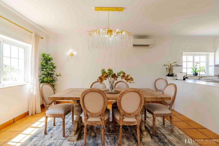 Image No.3-6 Bed Villa for sale