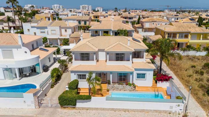 Image No.64-6 Bed Villa for sale