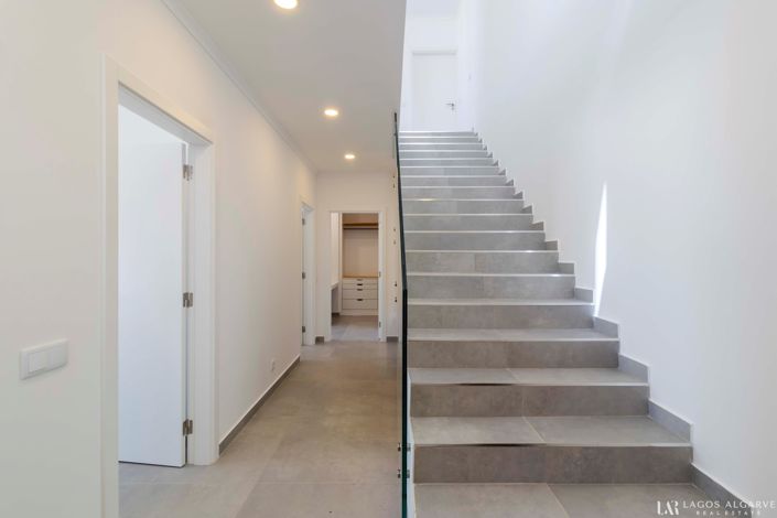 Image No.13-3 Bed Villa for sale