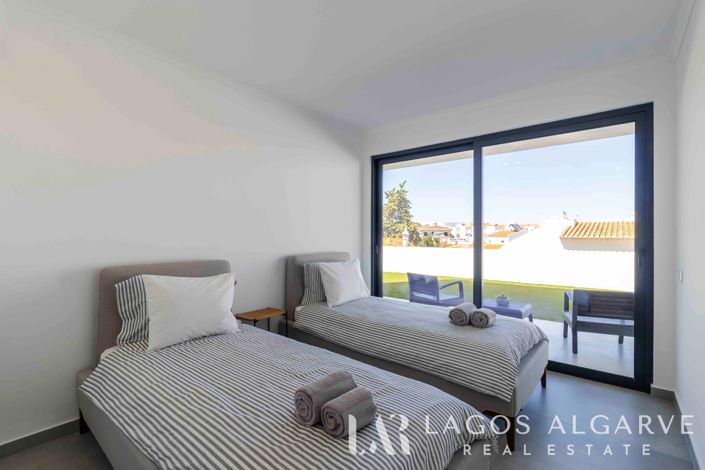 Image No.21-3 Bed Villa for sale