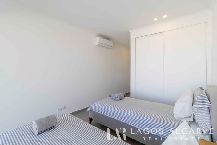 Image No.25-3 Bed Villa for sale